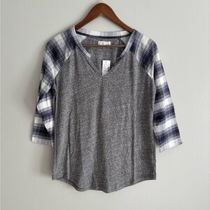 Maurices 24/7 plaid sleeve tee size small NWT